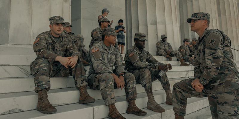 Military on steps of Lincoln Memorial